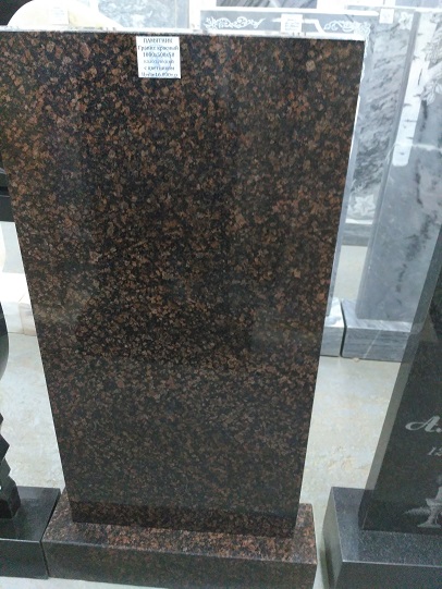 Памятник из красного гранита(Карелия)